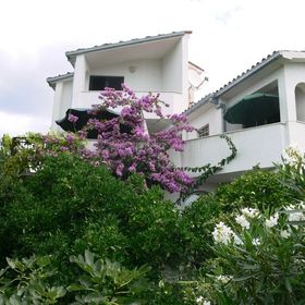 Apartmanok Parkolóhellyel Okrug Donji, Ciovo - 13732 Okrug Donji