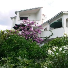 Apartmanok Parkolóhellyel Okrug Donji, Ciovo - 13732 Okrug Donji