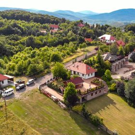 Parázs Vendégház Vágáshuta