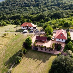 Parázs Vendégház Vágáshuta