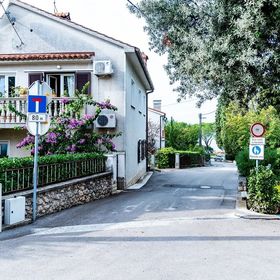 Apartment Bor Malinska