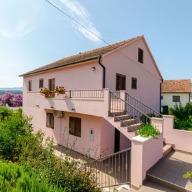 Apartment Lavčević Vrboska