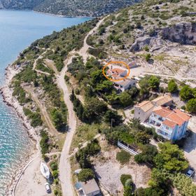 Apartments Ratko Rakalj