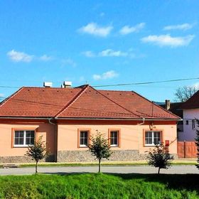 Ubytovanie BETTY Krásnohorské Podhradie