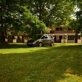 Kamilla-lak Vendégház Baja