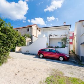 Apartment Marica Lopar