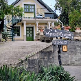 Vagabund Vendégház Etyek