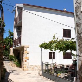 Apartmanok A Tenger Mellett Sucuraj, Hvar - 6732 Sućuraj
