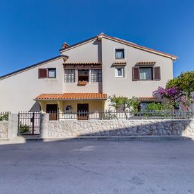 Apartmanok Parkolóhellyel Mali Losinj, Losinj - 376 Mali Lošinj