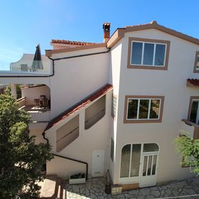 Apartmanok és Szobák Parkolóhellyel Mandre, Pag - 6309 Mandre