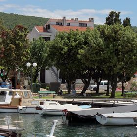 Apartmanok A Tenger Mellett Punat, Krk - 5328 Punat