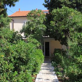 Apartmanok Parkolóhellyel Nerezine, Losinj - 2518 Nerezine