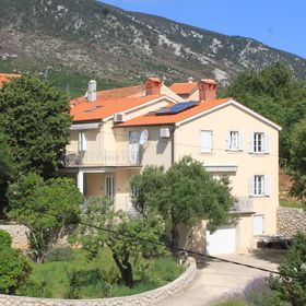 Apartmanok Parkolóhellyel Nerezine, Losinj - 2518 Nerezine