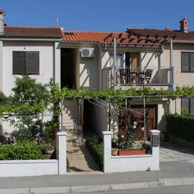 Apartmanok Parkolóhellyel Pula - 7646