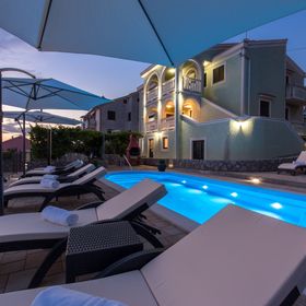 Apartmanok Családok Részére Medencével Punat, Krk - 5345 Punat