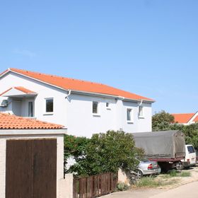 Apartmanok Parkolóhellyel Mandre, Pag - 6405 Mandre