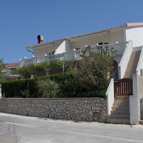 Apartmanok A Tenger Mellett Metajna, Pag - 6498 Metajna