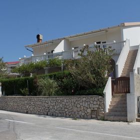 Apartmanok A Tenger Mellett Metajna, Pag - 6498 Metajna