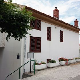 Apartmanok Parkolóhellyel Kampor, Rab - 4984 Kampor