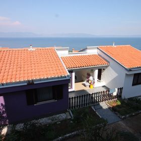 Apartmanok Parkolóhellyel Ravni, Labin - 7674 Ravni