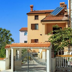 Apartmanok Parkolóhellyel Stinjan, Pula - 7368 Štinjan