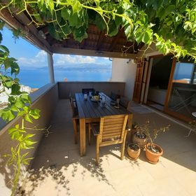 Apartmanok Parkolóhellyel Postira, Brac - 5617 Postira