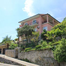 Apartmanok és Szobák A Tenger Mellett Medveja, Opátia - Opatija - 2305 Medveja
