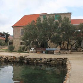 Apartmanok A Tenger Mellett Nevidane, Pasman - 8528 Neviđane