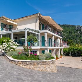 Apartmanok A Tenger Mellett Medveja, Opátia - Opatija - 7720 Medveja