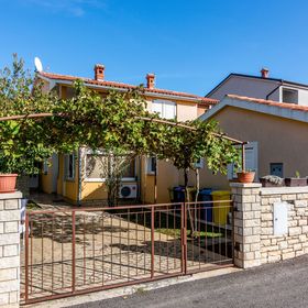 Apartmanok Parkolóhellyel Valbandon, Fazana - 7352 Valbandon