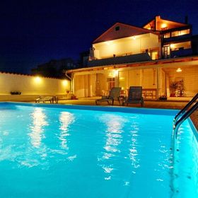 Apartmanok és Szobák Medencével Kali, Ugljan - 14083 Kali