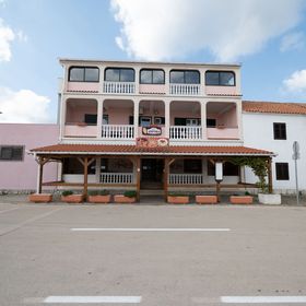 Apartmanok A Tenger Mellett Pasman - 8221 Pašman