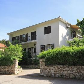 Apartmanok Parkolóhellyel Jelsa, Hvar - 8750 Jelsa