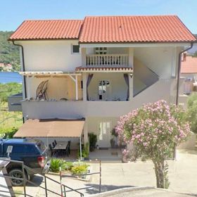 Apartmanok Parkolóhellyel Supetarska Draga - Donja, Rab - 14152 Supetarska Draga - Donja