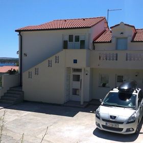 Apartmanok Parkolóhellyel Banjol, Rab - 14134 Banjol