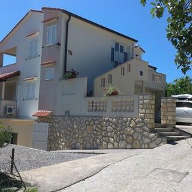 Apartmanok Parkolóhellyel Banjol, Rab - 14134 Banjol