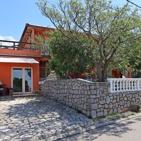 Apartmanok Parkolóhellyel Senj - 5571