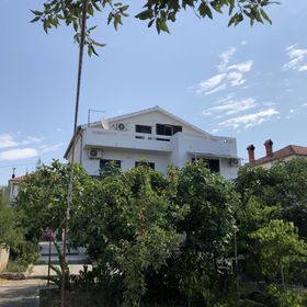 Apartmanok Parkolóhellyel Jezera, Murter - 5135 Jezera