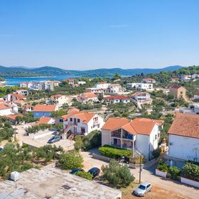 Apartmanok Parkolóhellyel Jezera, Murter - 5133 Jezera