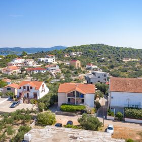 Apartmanok Parkolóhellyel Jezera, Murter - 5133 Jezera