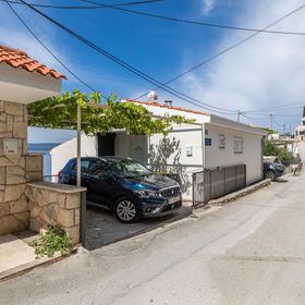 Apartmanok A Tenger Mellett Pisak, Omis - 652 Pisak