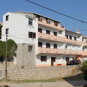 Apartmanok Gyermekes Családok Részére Pag - 6467