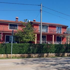 Apartmanok Parkolóhellyel Fiorini, Novigrad - 6926 Fiorini