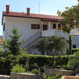 Apartmanok Parkolóhellyel Pula - 7647