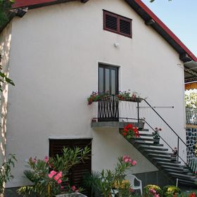 Apartmanok Parkolóhellyel Selce, Crikvenica - 5531 Selce