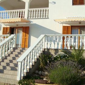 Apartmanok Parkolóhellyel Kustici, Pag - 6392 Kustići