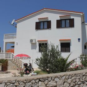 Apartmanok Parkolóhellyel Novalja, Pag - 6524 Novalja