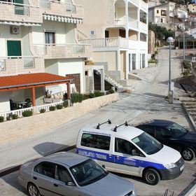 Apartmanok A Tenger Mellett Pisak, Omis - 4815 Pisak