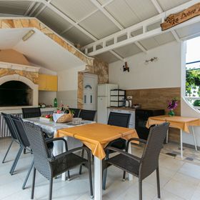 Apartmanok Parkolóhellyel Gradac, Makarska - 5198 Gradac