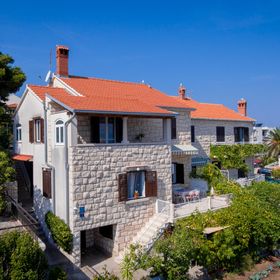 Apartmanok A Tenger Mellett Postira, Brac - 6053 Postira